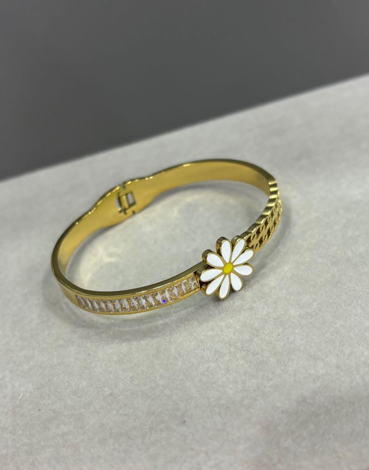 Daisy Bracelet