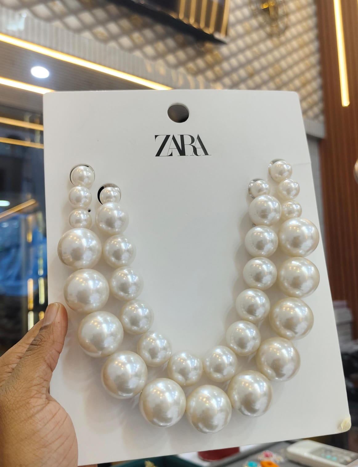 Double Pearl necklace