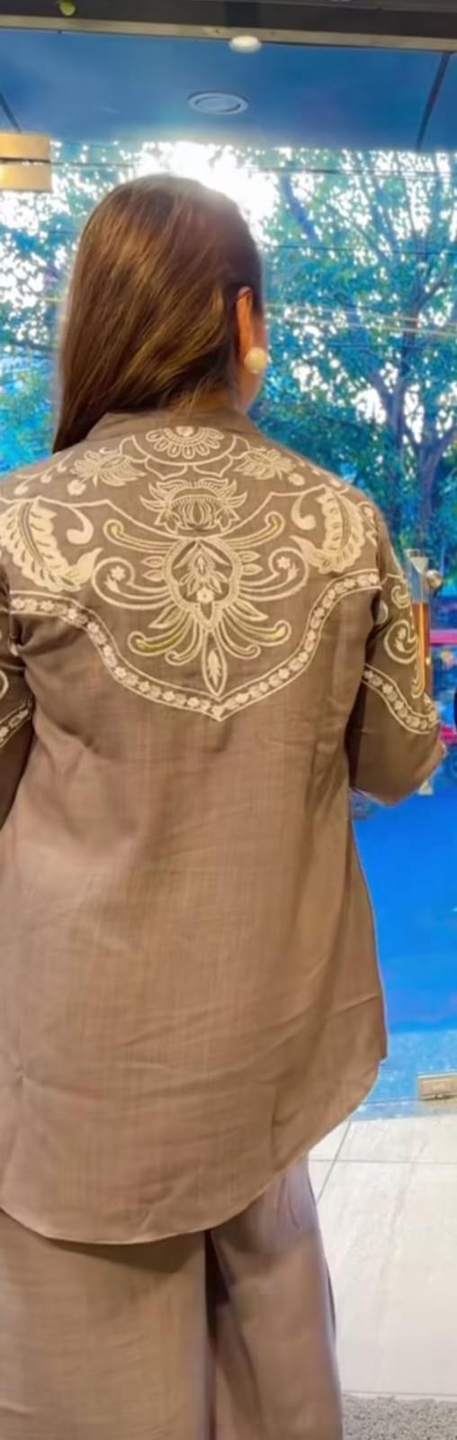 Cordset with embrodiery