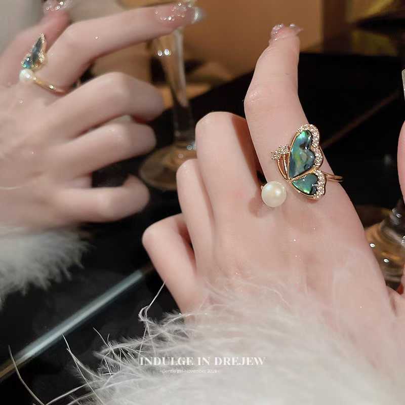 Butterfly Pearl ring