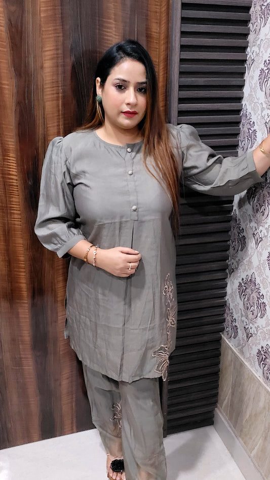 Flower cutwork cordset