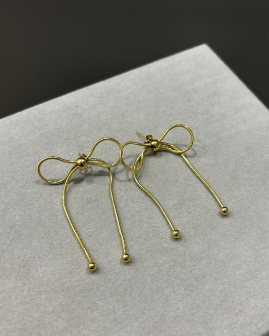 Bow earrings