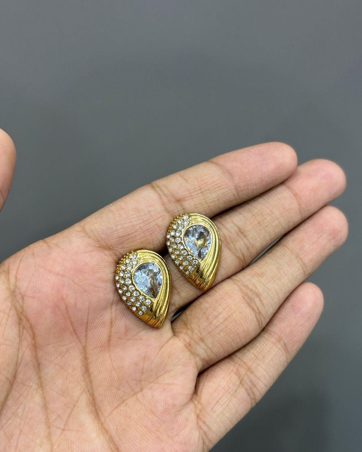 Stone studs