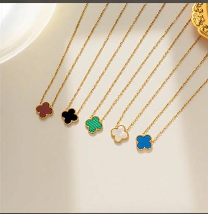 Clover Pendant Chain