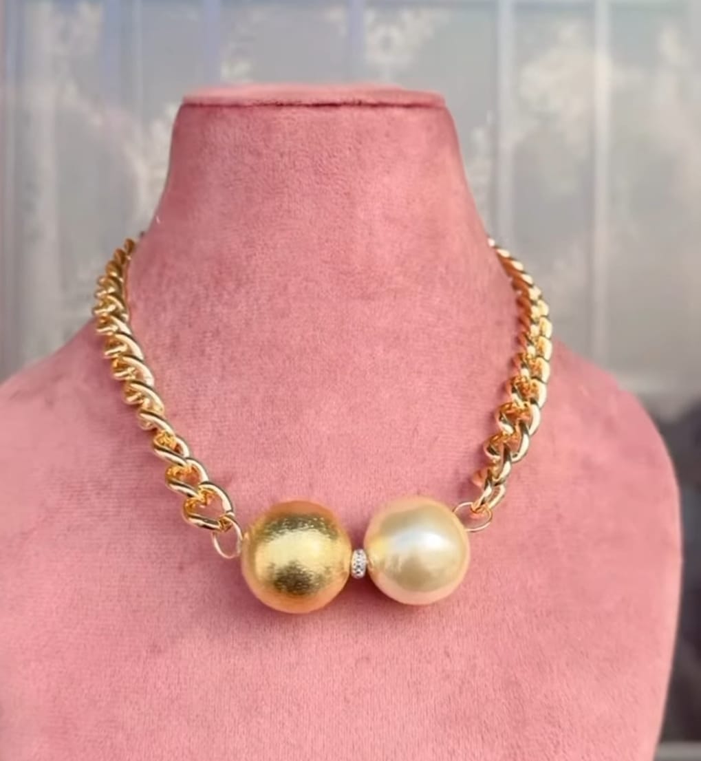 Double Ball choker