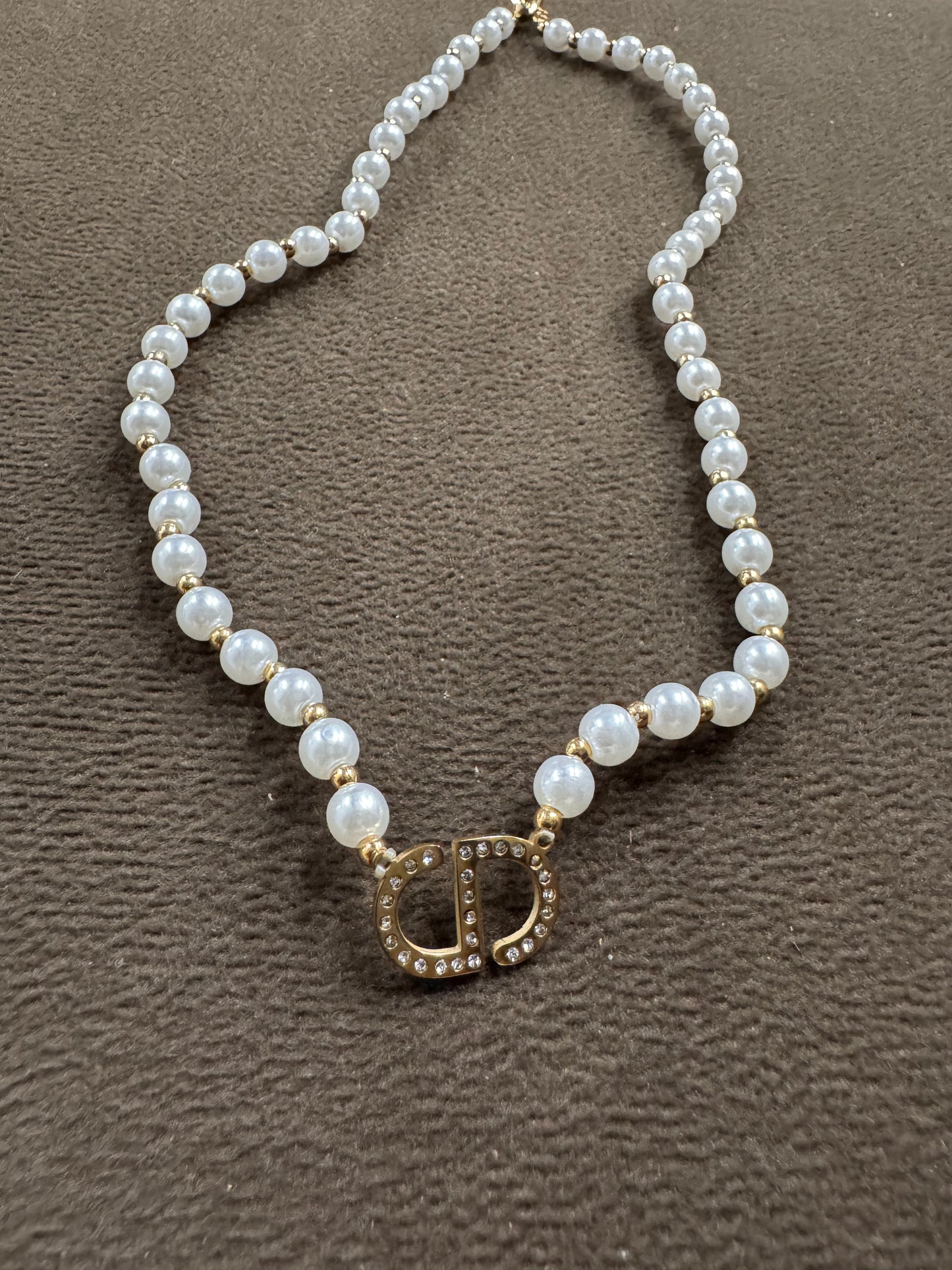 CD pearl Necklace