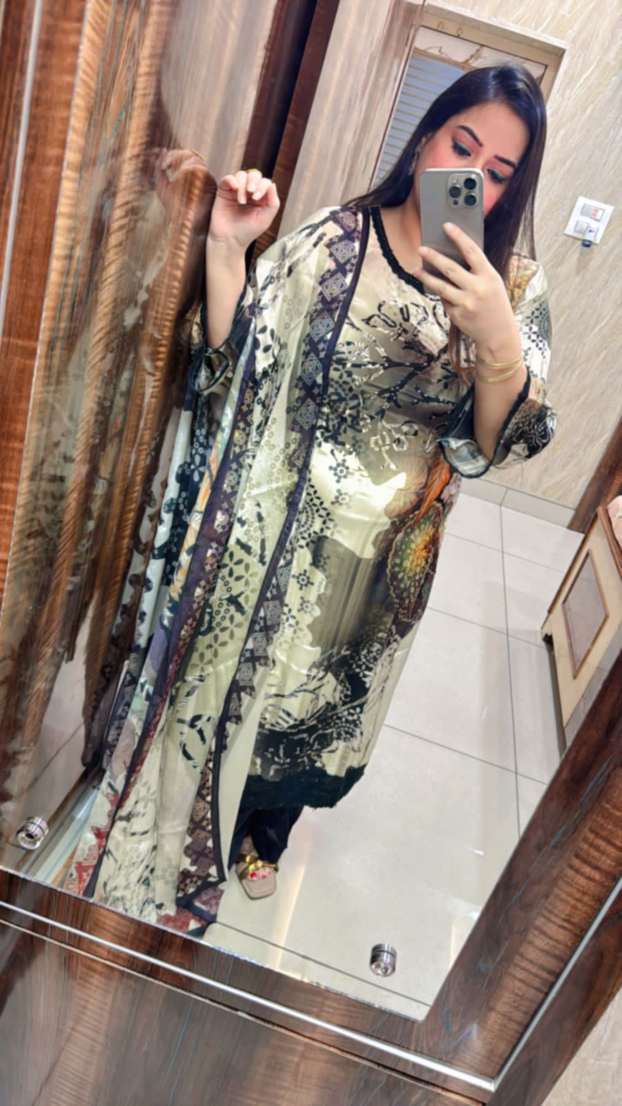 Digital Print Crape Suit