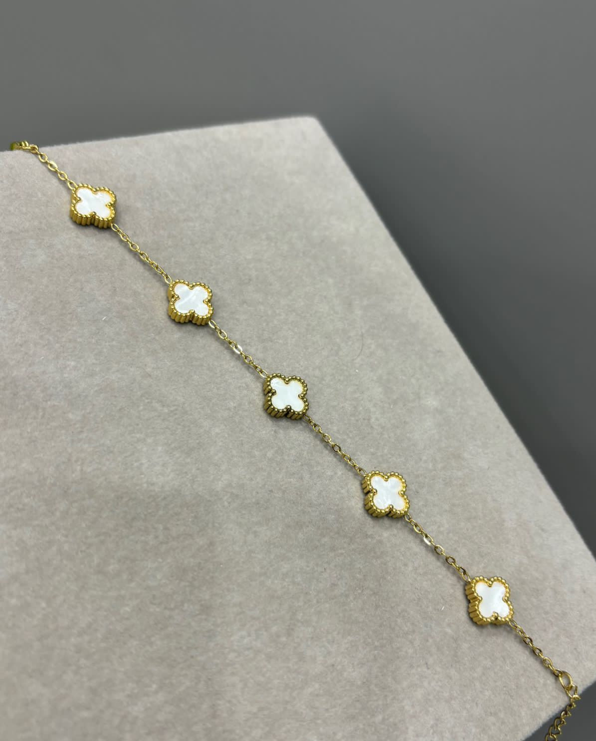 Clover sleek braclet